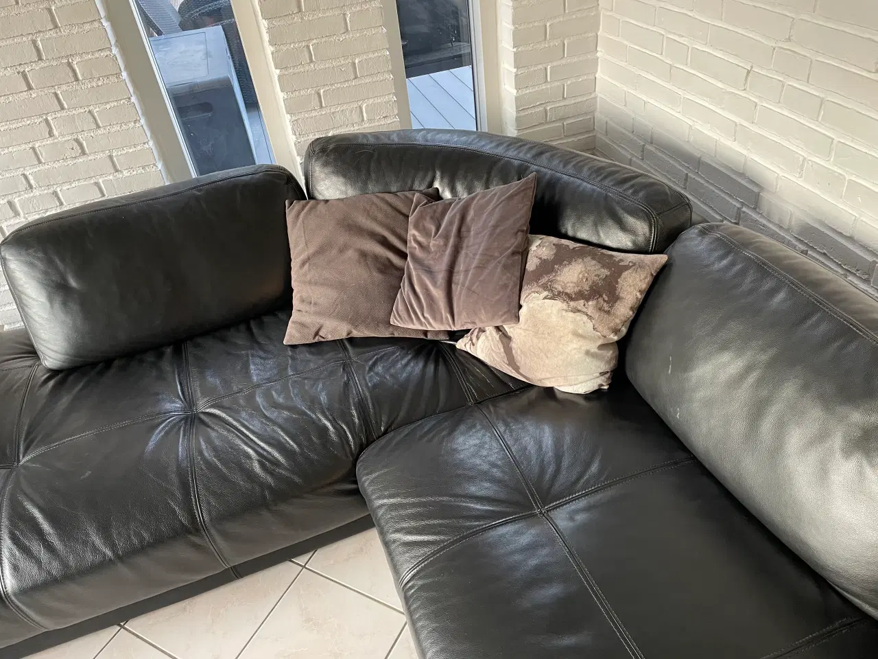 Billede 4 - Lædersofa sort - hjørnesofa 245x275cm 