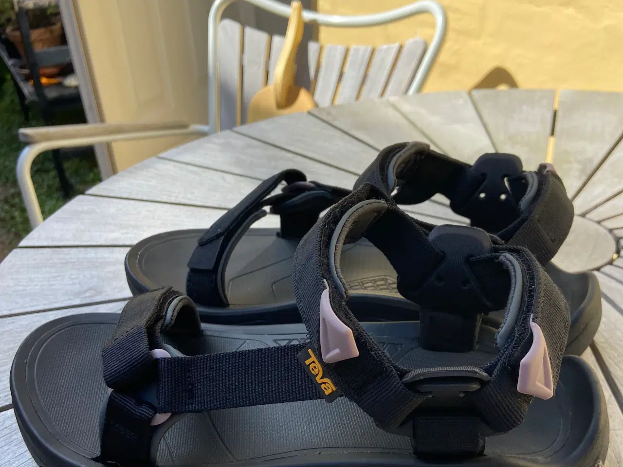Billede 2 - TEVA sandaler nye