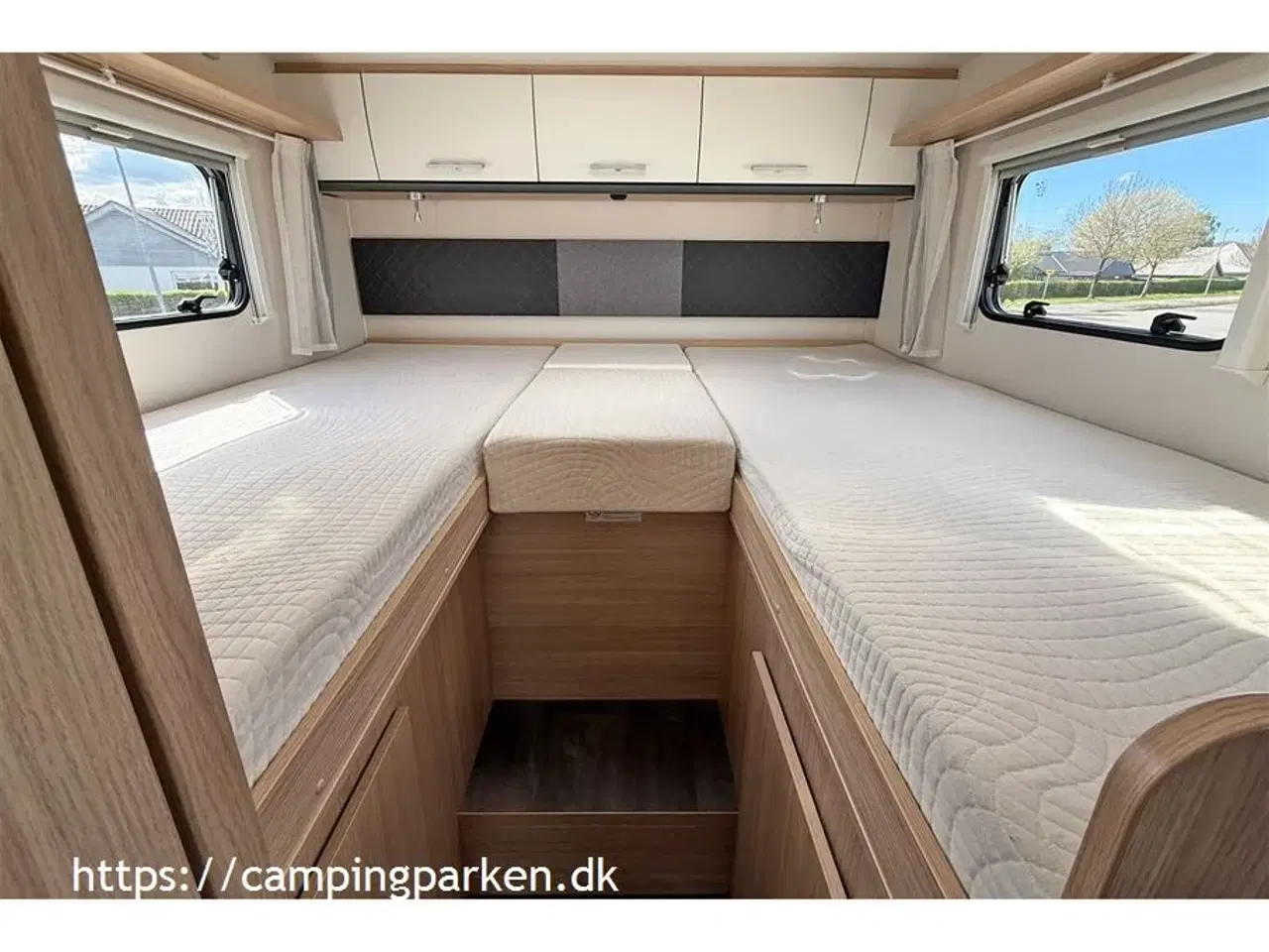 Billede 10 - 2020 - SunLight   Super fin Sunlight autocamper med enkeltsenge og 4 selepladser