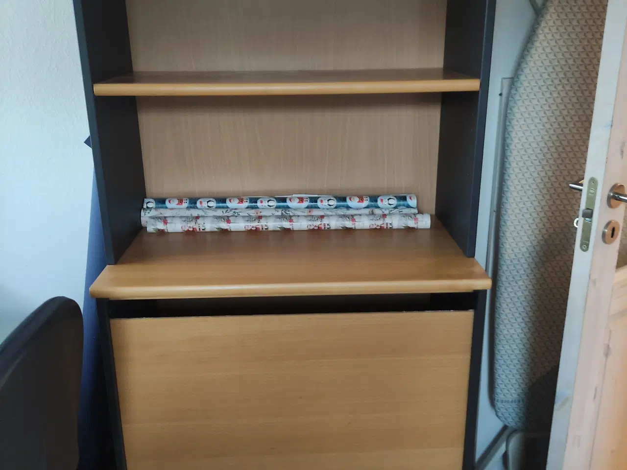 Billede 3 - Skrivebord med reol