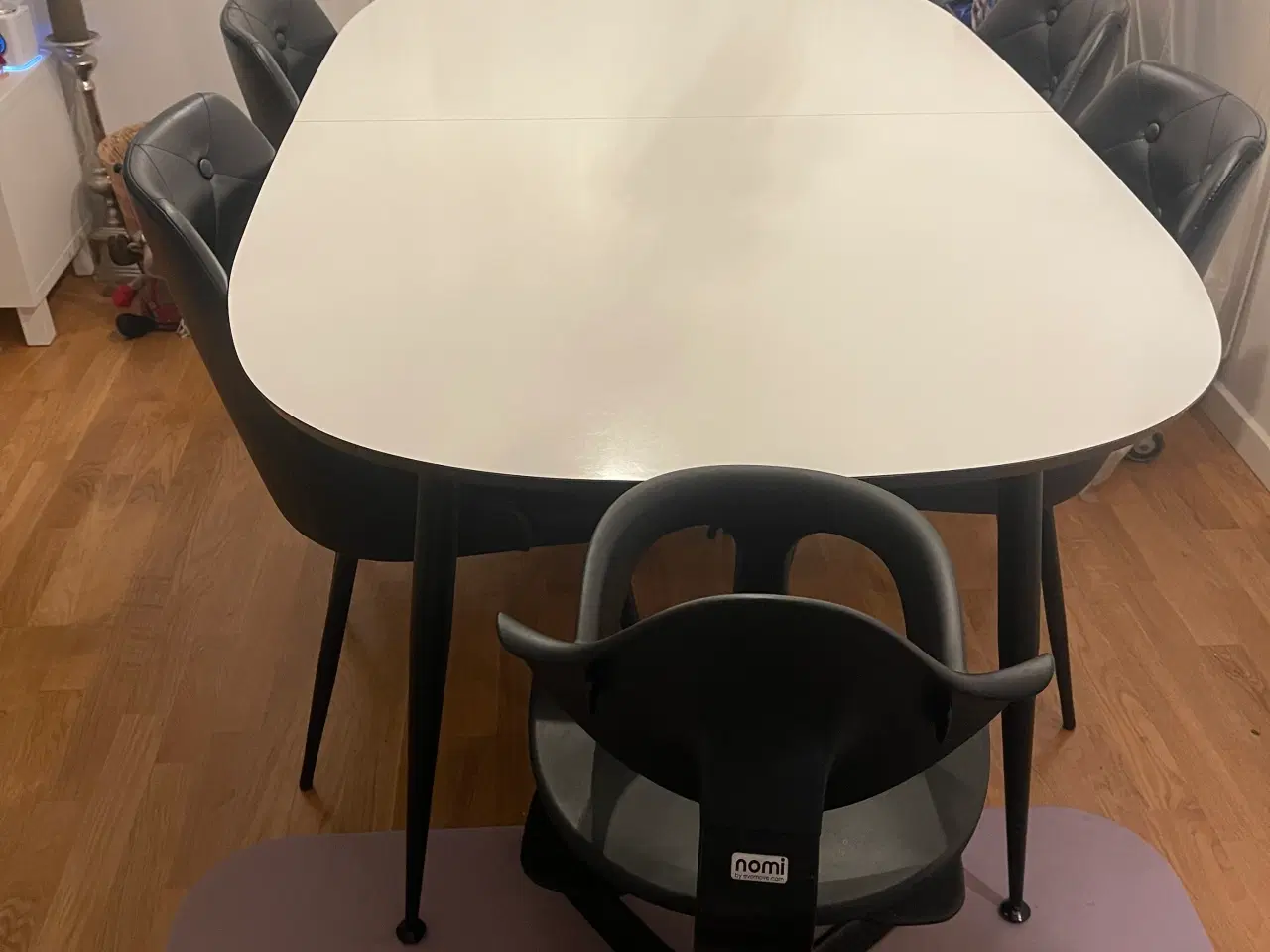 Billede 1 - Spisebord Daells