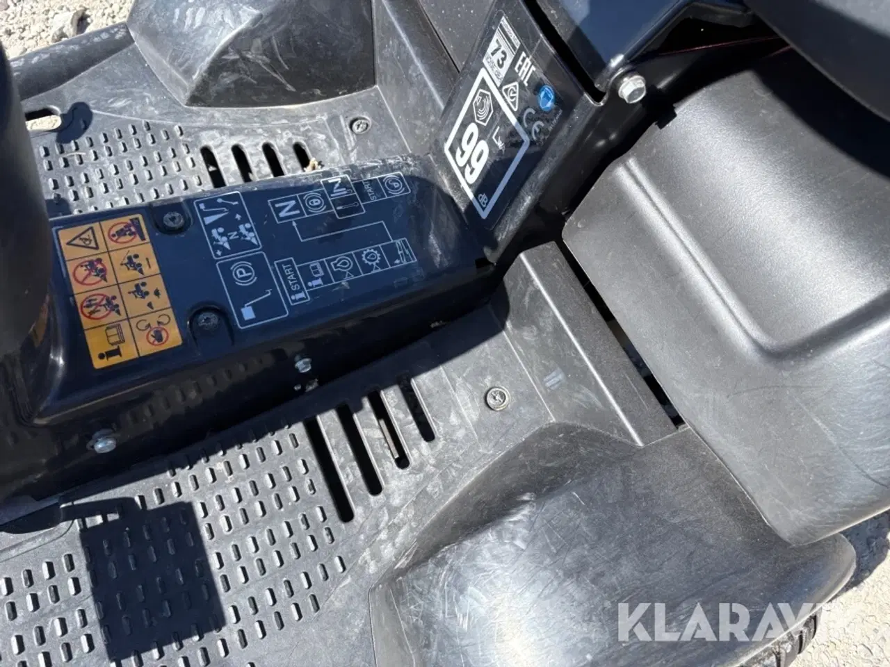 Billede 11 - Græsslåmaskine Jonsered FR 2213 MA