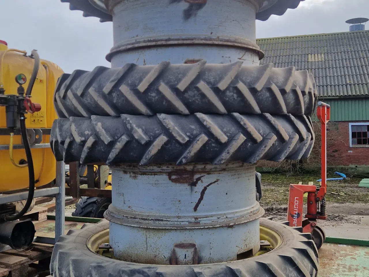 Billede 1 - Dobbelthjul / sprøjtehjul