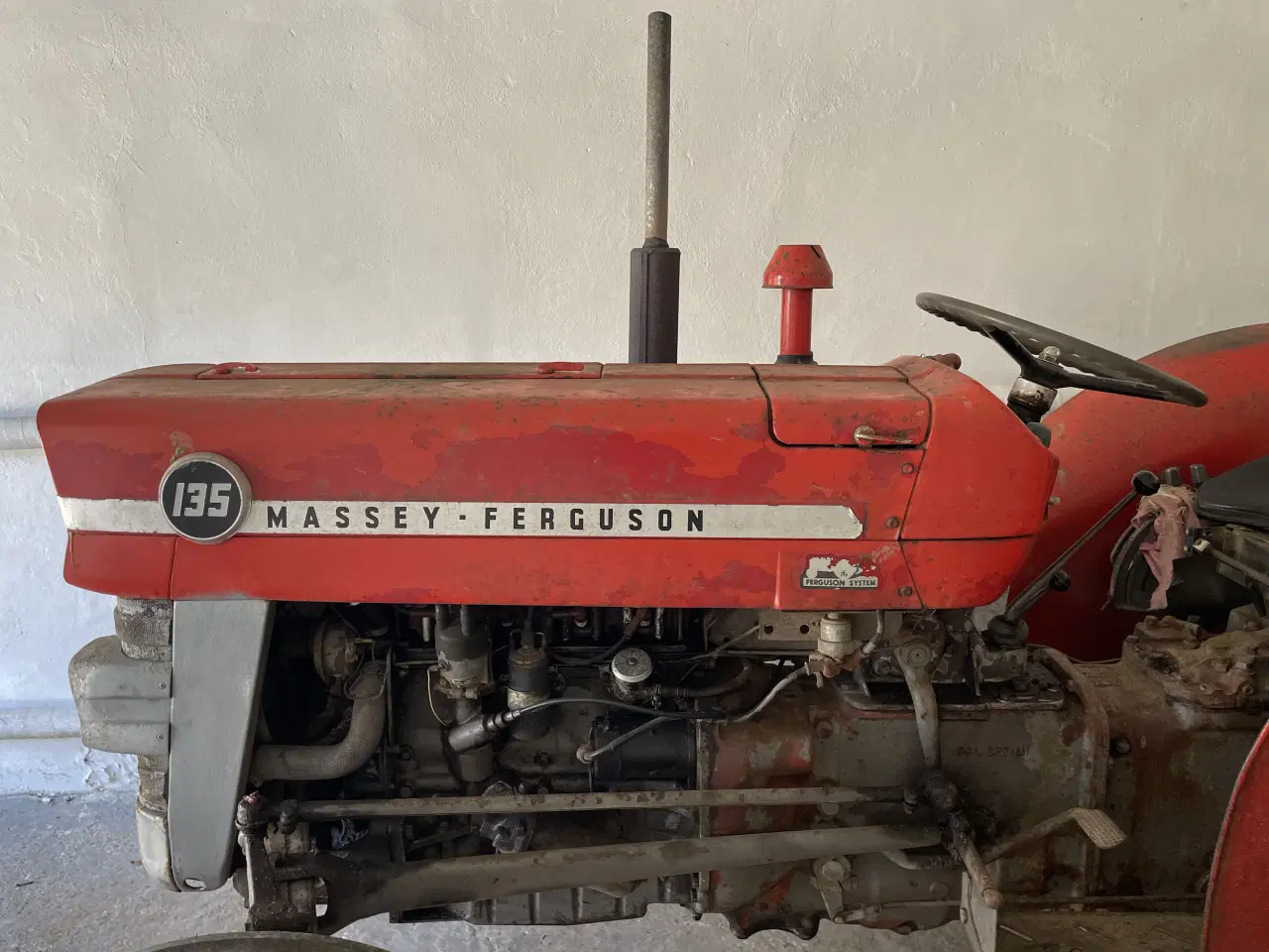 Billede 5 - Rød Massey Ferguson 135 - 1975 - Benzin