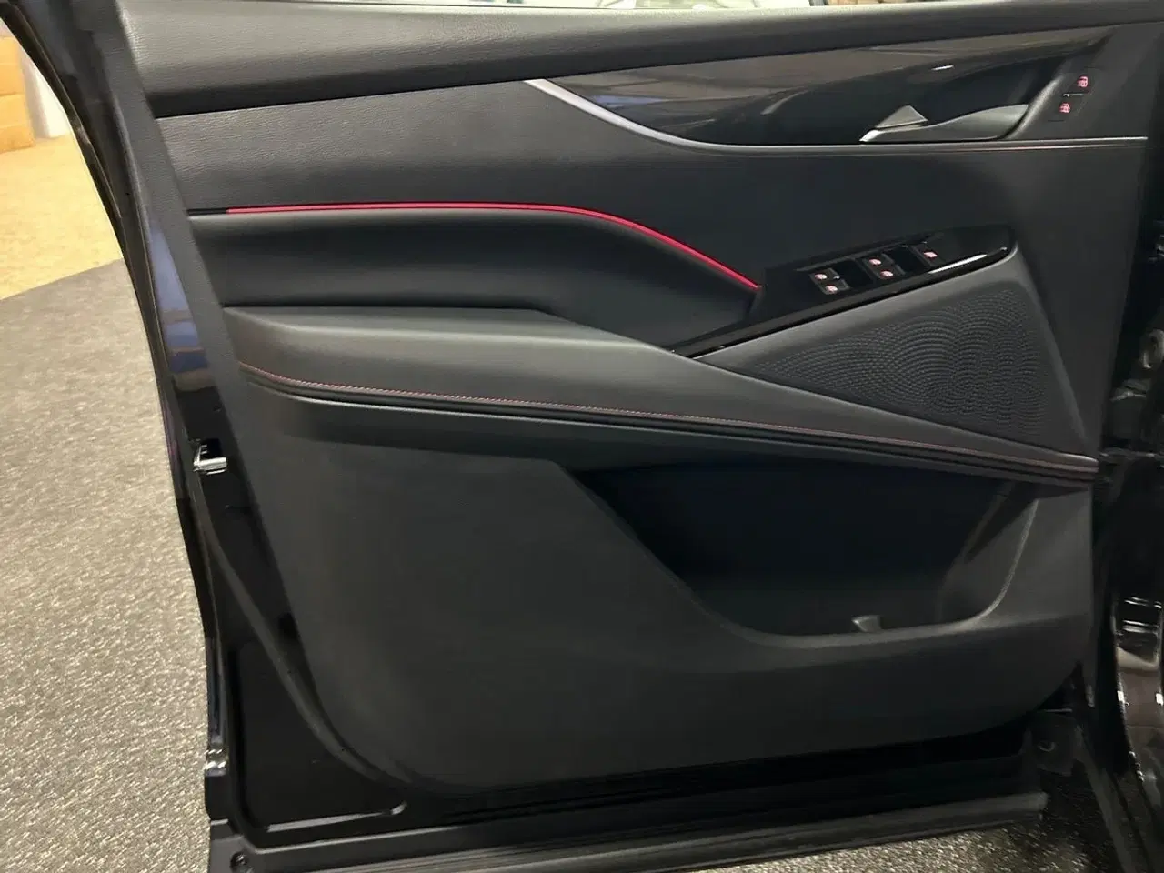 Billede 19 - Maxus Euniq6 70 