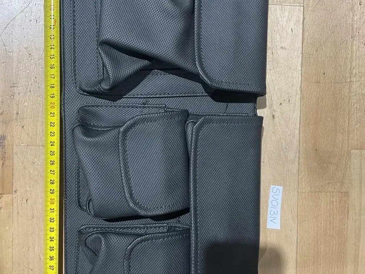 Billede 1 - Corsiva Opbevaringslomme – Multifunktionel Cockpit Organizer (Grå stor lomme på venstre side)