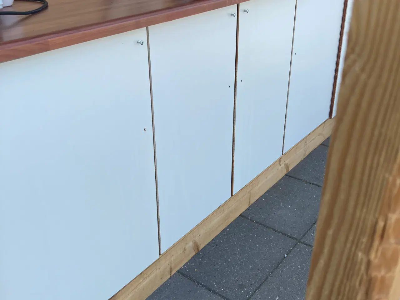 Billede 1 - HTH overskabe, 2 stk 40 cm + 2 stk. 60 cm
