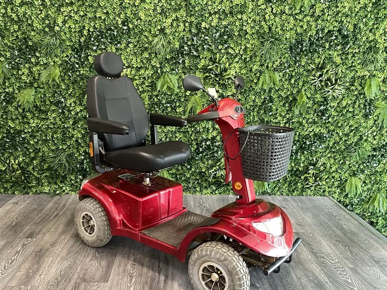 Billede 1 - LM-600 rød