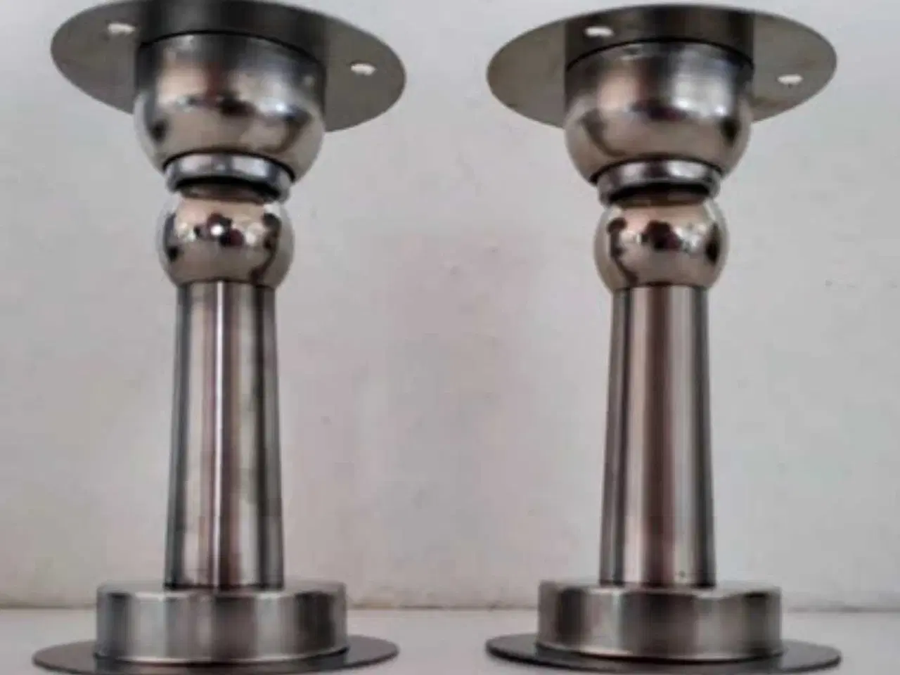 Billede 1 - 2 stk. Magnetiske dørstoppere - NYE