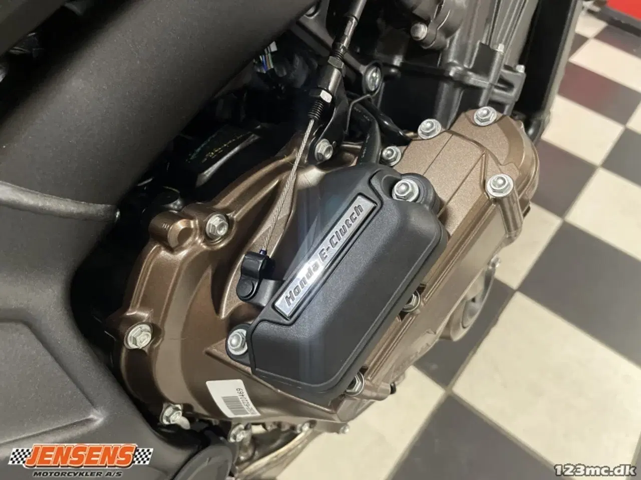 Billede 9 - Honda CB 650 R E-Clutch