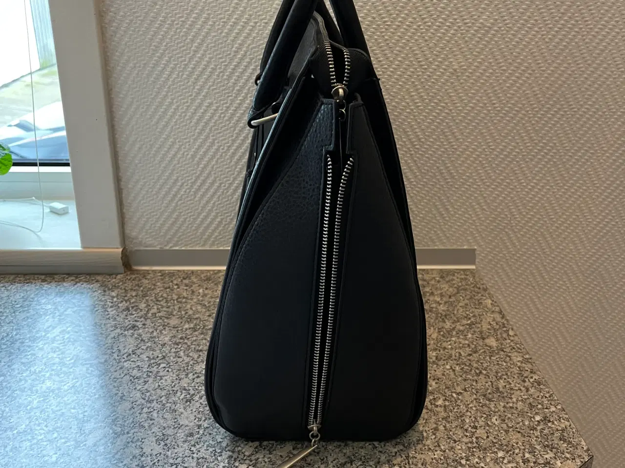 Billede 3 - Fin stor taske ny ny pris 399,95 nu 250 kt