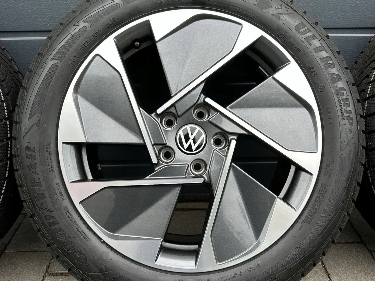 Billede 4 - VINTERHJUL VW ID.3 ID3 10A DERRY 18"