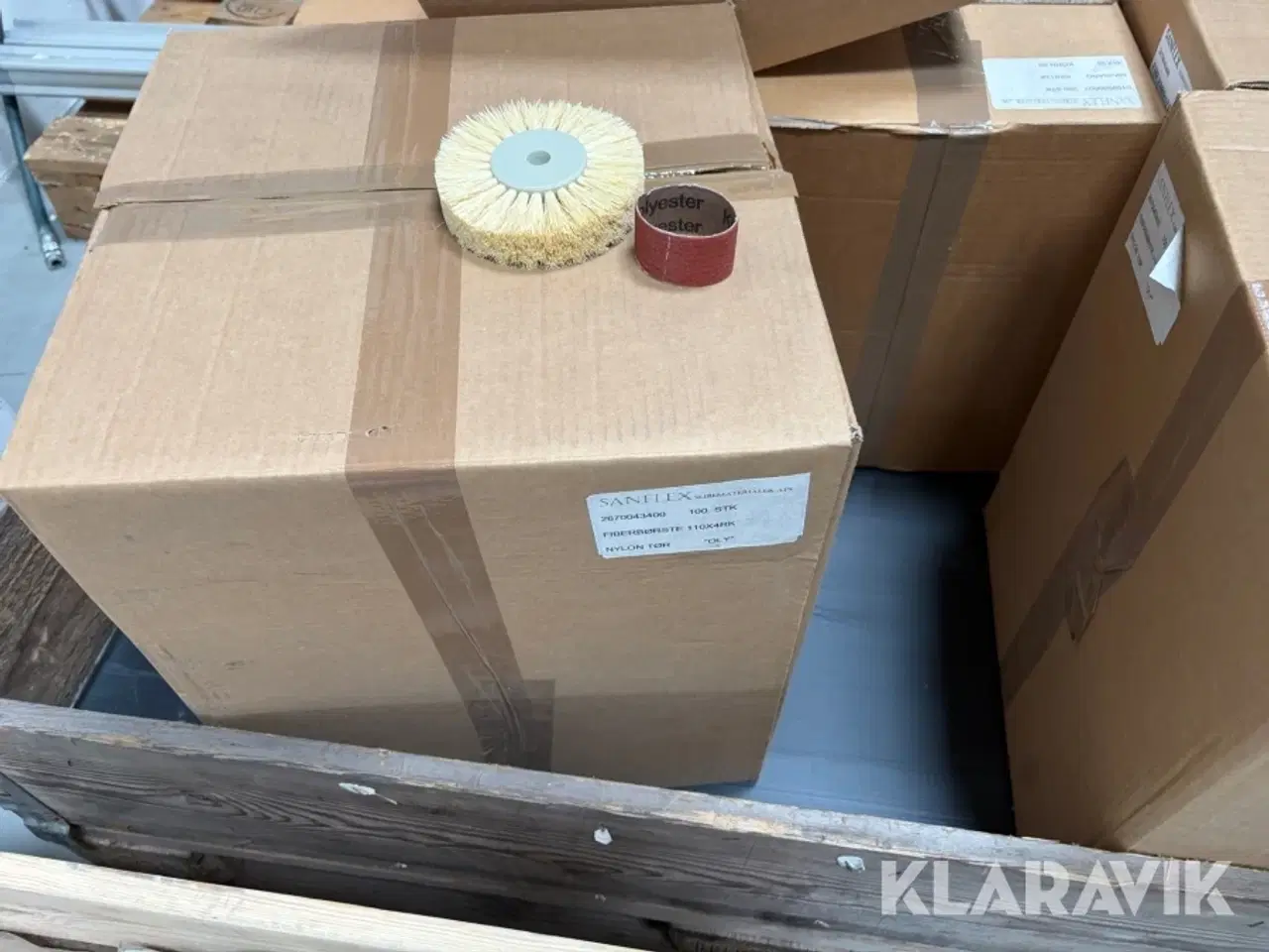 Billede 9 - Lot - mini slibebånd og børster - 1 palle