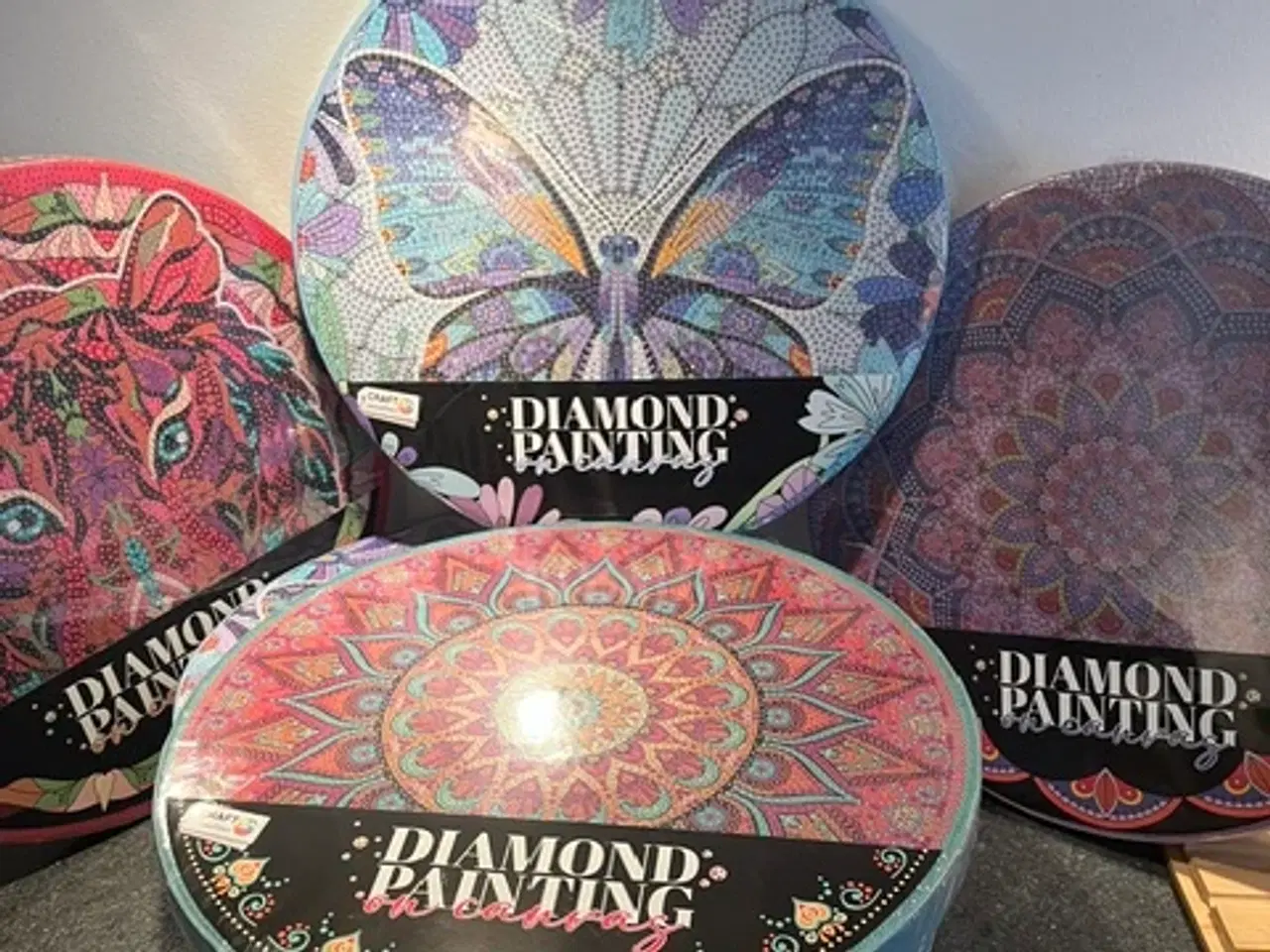 Billede 1 - 4 Nye Diamond Painting-sæt – kreativ hygge