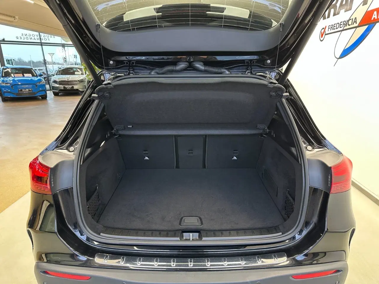 Billede 9 - Mercedes EQA350  AMG Line 4Matic