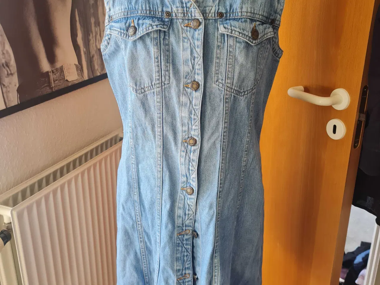 Billede 1 - Madeleine denim kjole str L 40