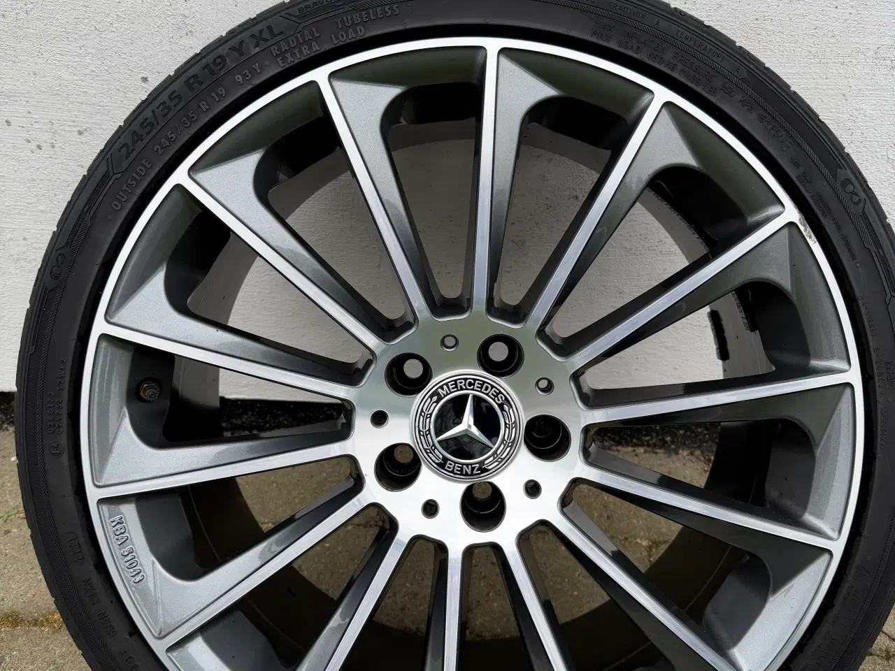 Billede 1 - Fælge med dæk