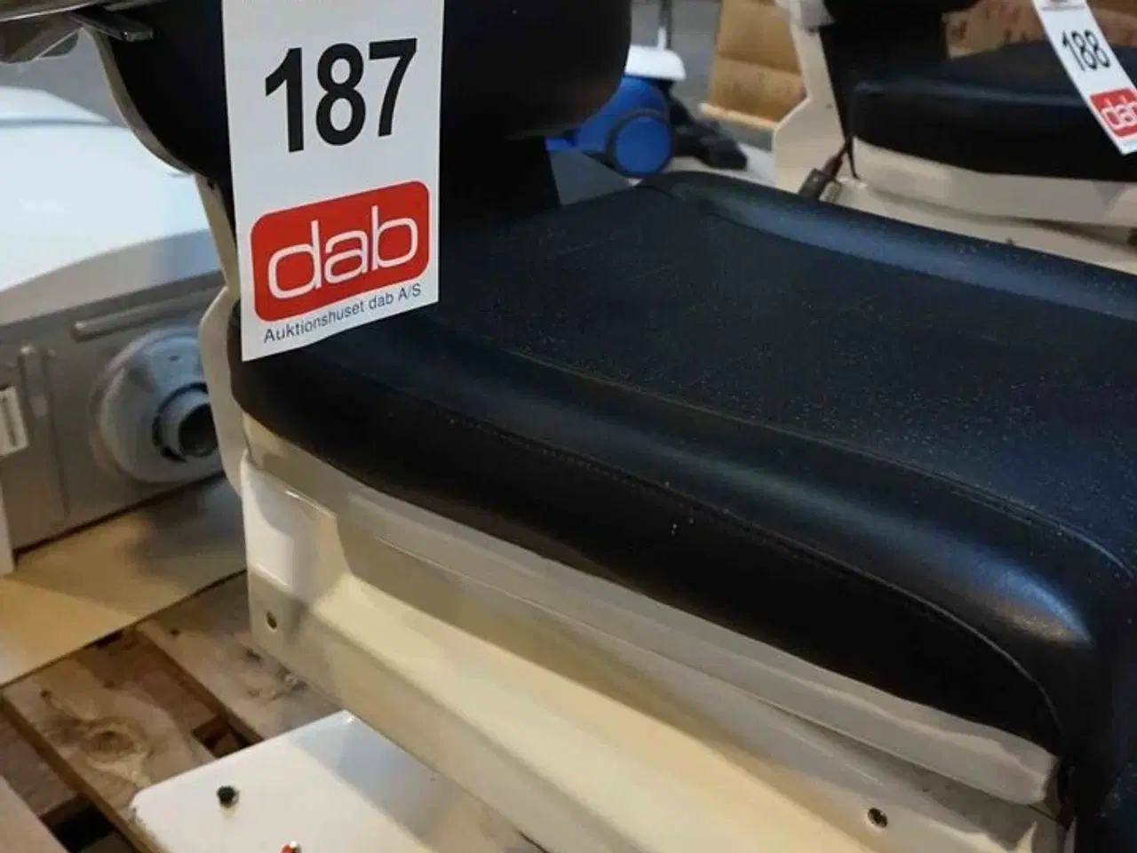 Billede 5 - Behandlerstol 230V (MOMSFRI)
