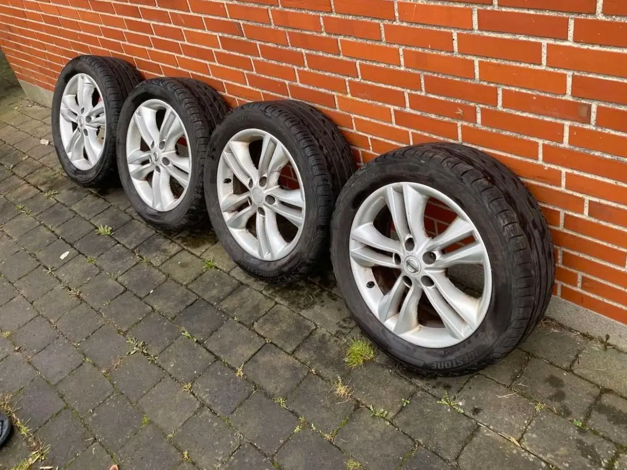 Billede 2 - 17 Originale Nissan Aluhjul med sommerdæk