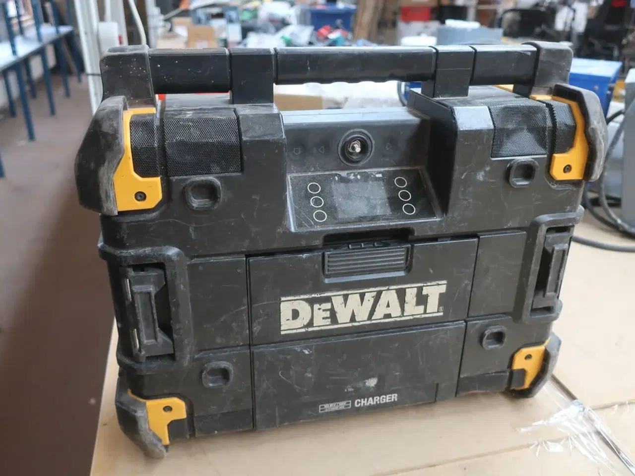 Billede 1 - Radio med lader DEWALT DWST-81078-QW