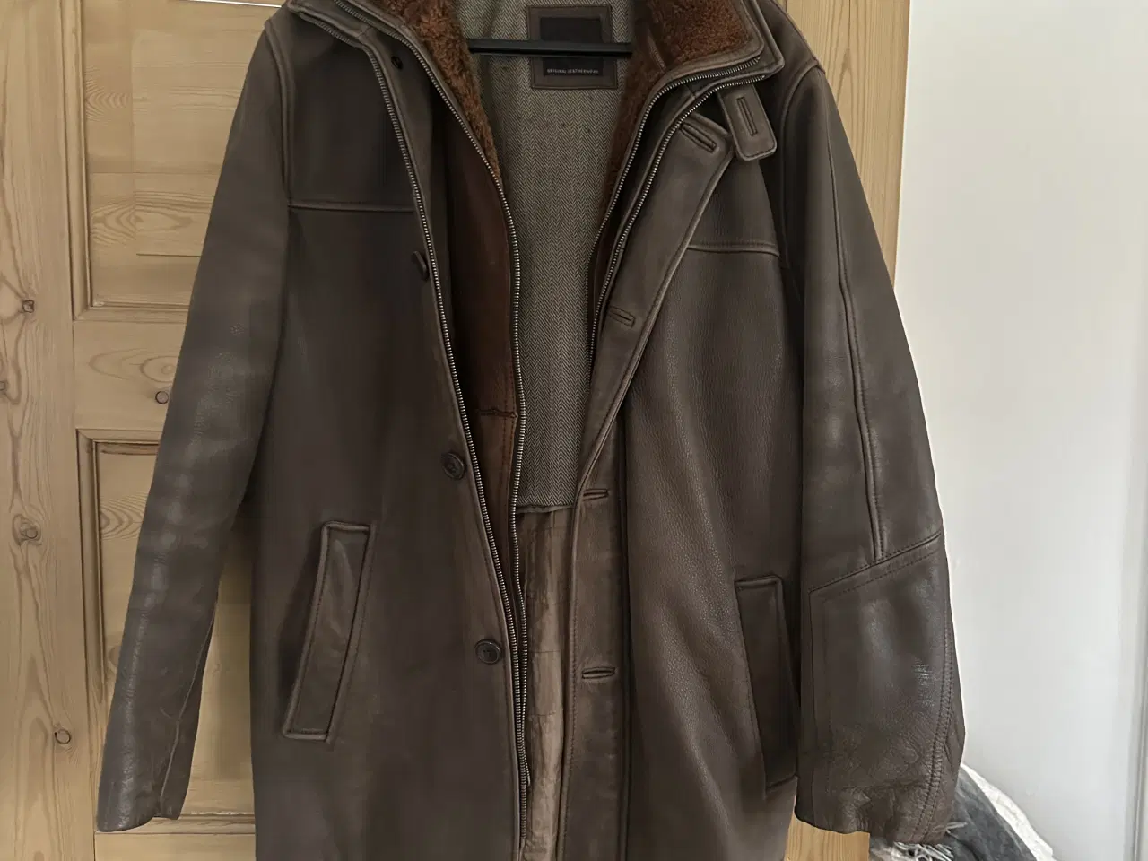 Billede 1 - Flot læderjakke