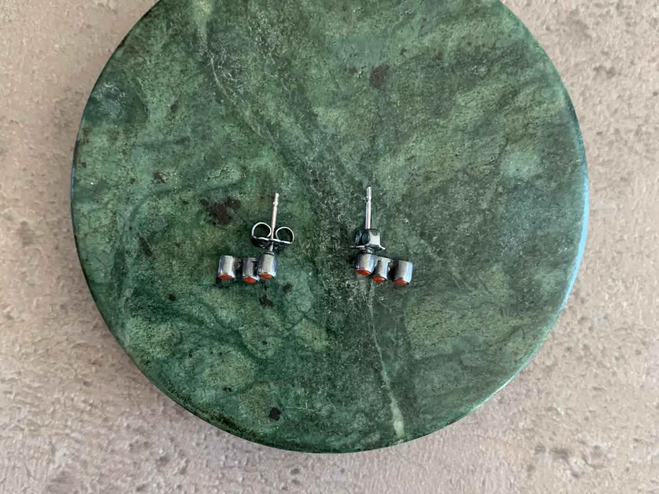 Billede 3 - Carré Jewellery ørestikker