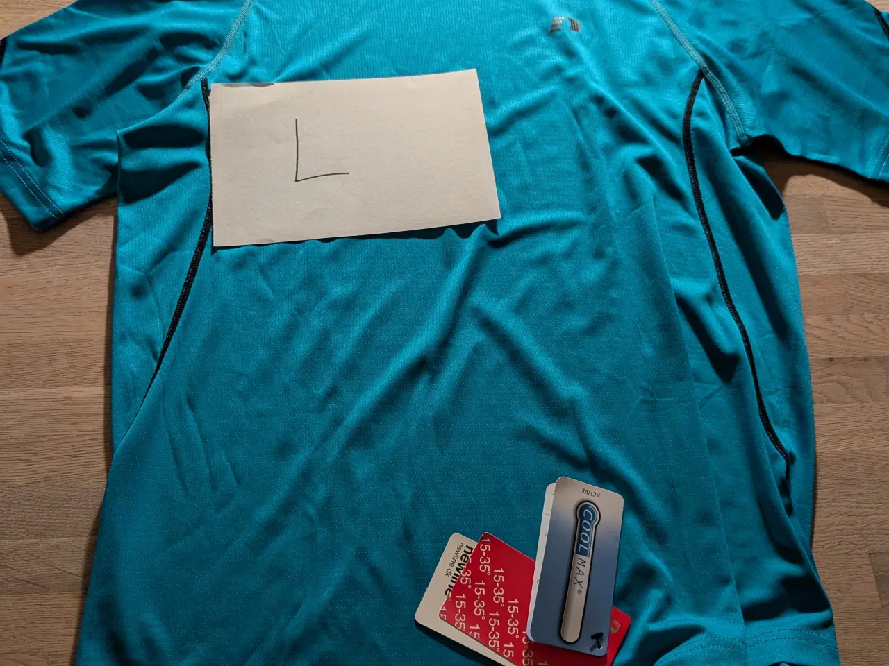 Billede 12 - 17 assorterede løbetrøjer fra newline