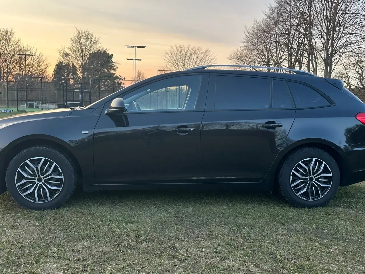 Billede 3 - Super lav km. Topmodel