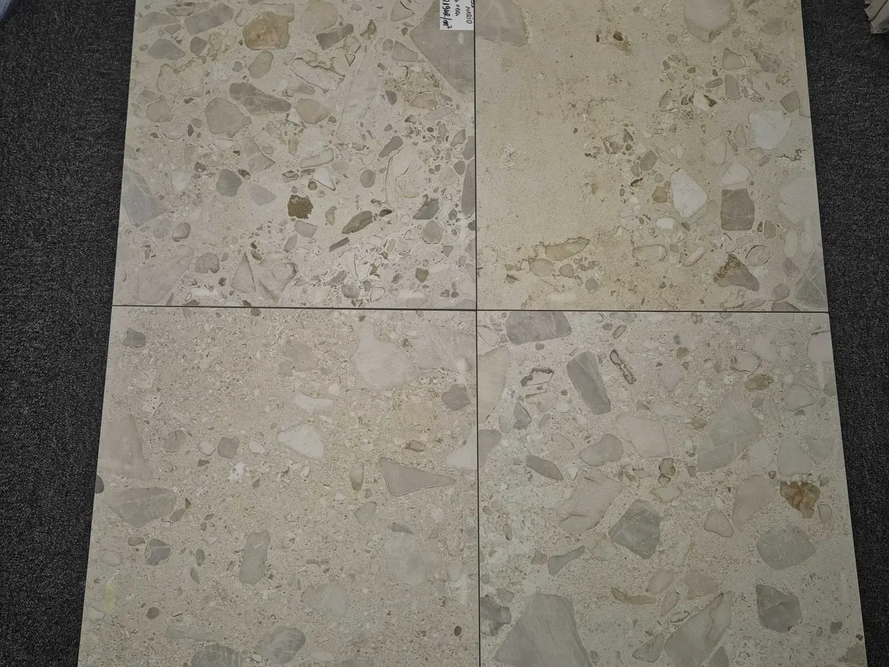 Billede 3 - Fliser til gulv og væg 