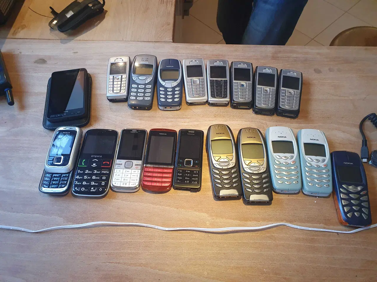 Billede 1 - 20 mobiltelefoner sælges samlet 