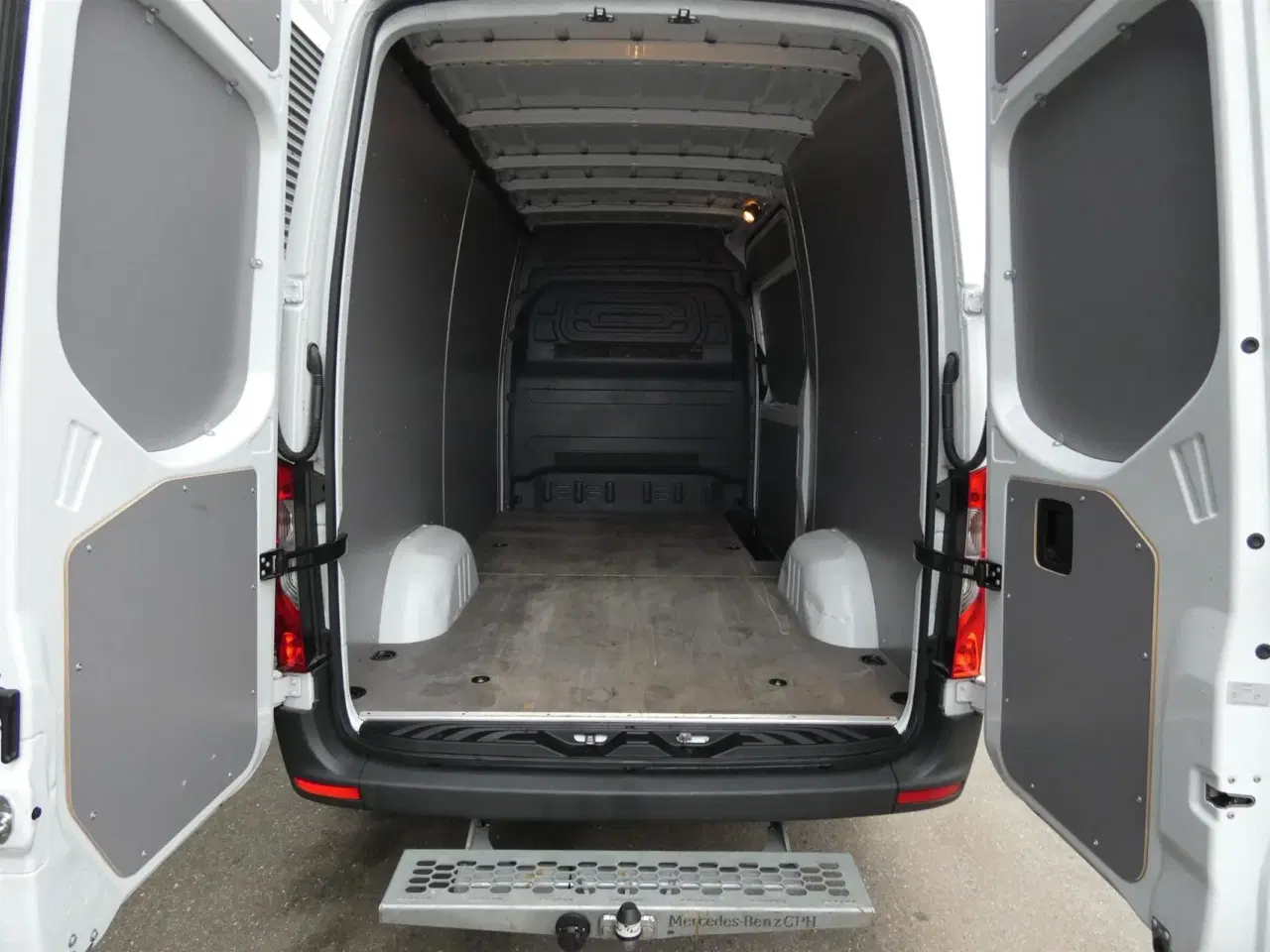 Billede 7 - Mercedes-Benz Sprinter 317 2,0 CDI A2 H2 RWD 9G-Tronic 170HK Van Aut.