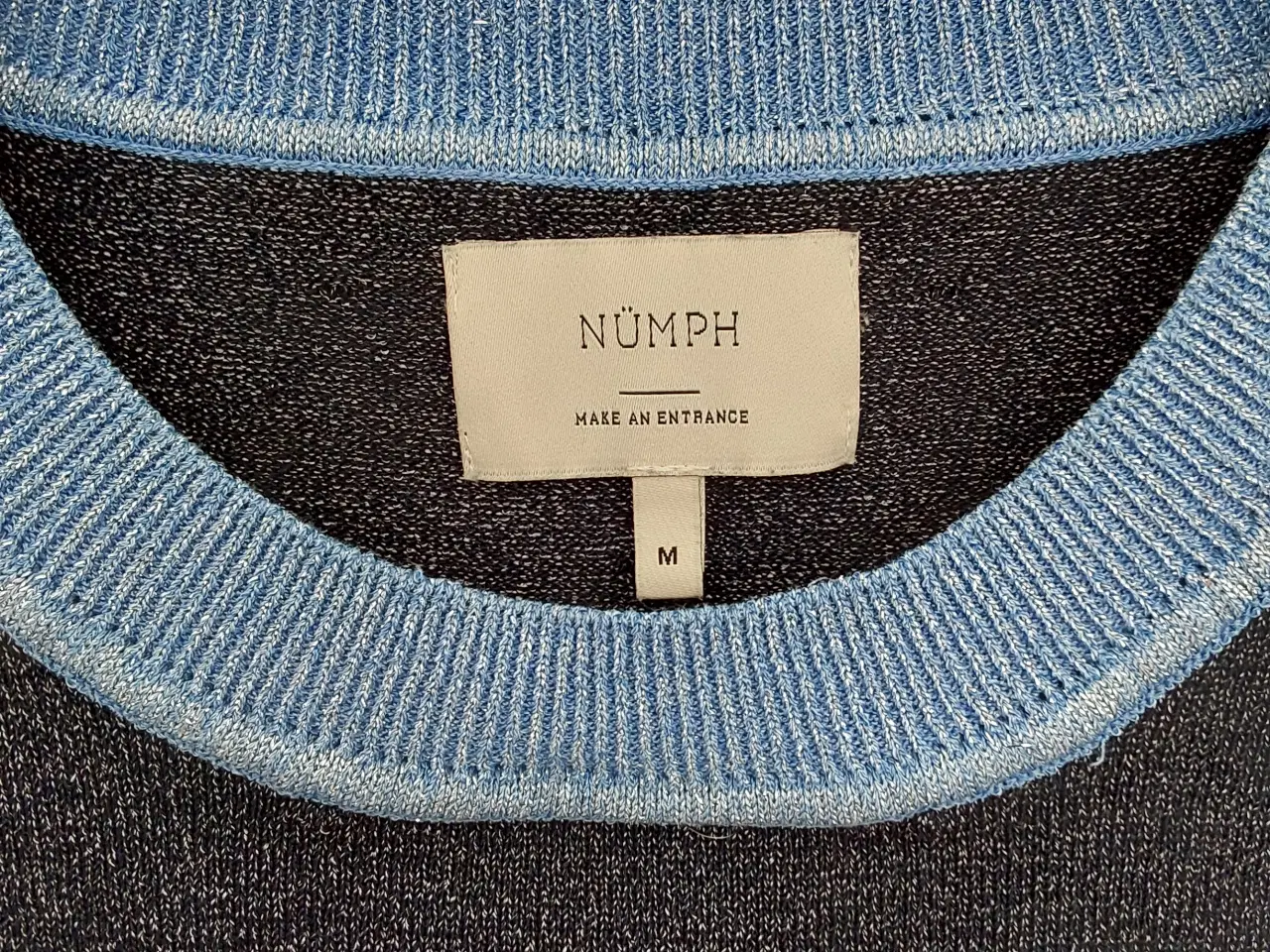 Billede 2 - Damebluse i mærket Nümph
