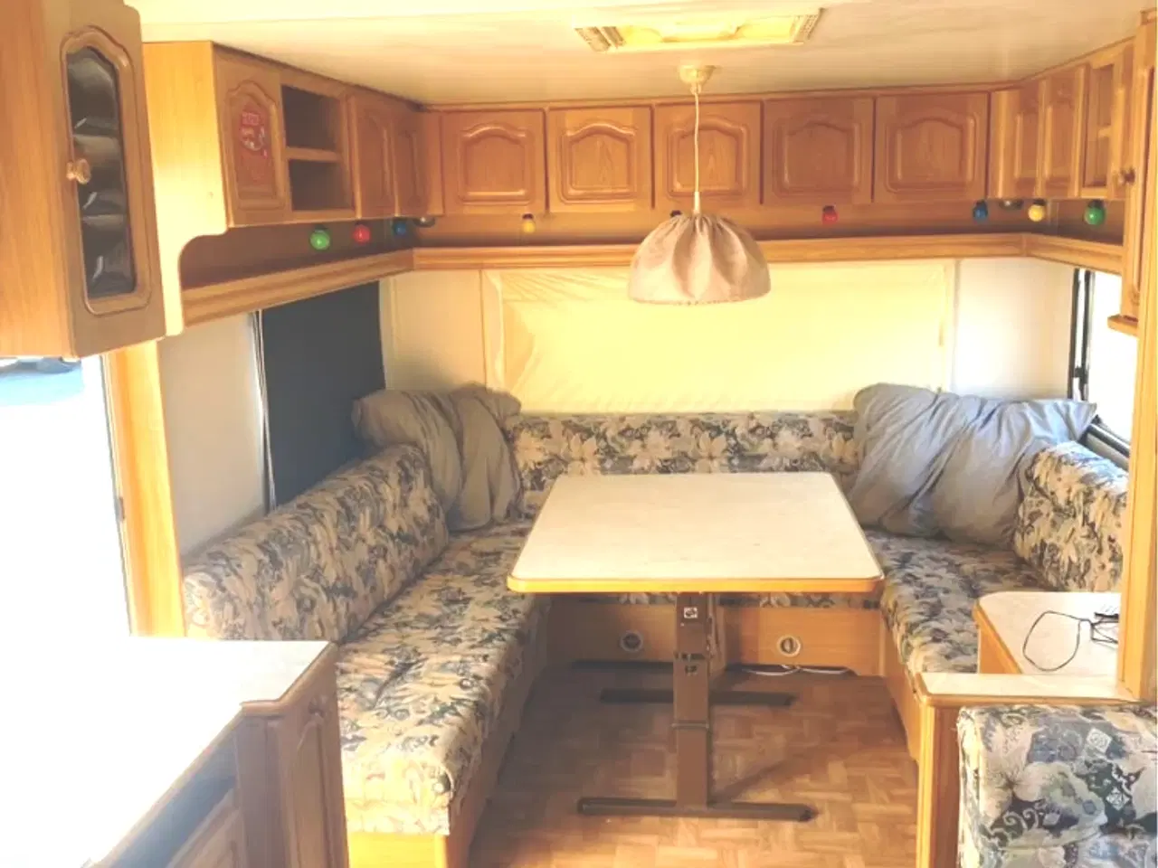 Billede 4 - Stor fastligger Knaus campingvogn