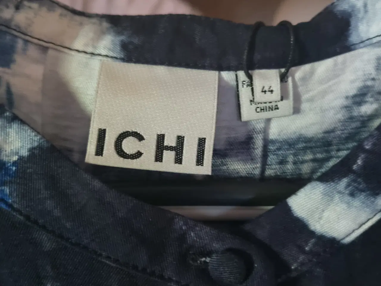 Billede 5 - Pæn Ichi bluse 