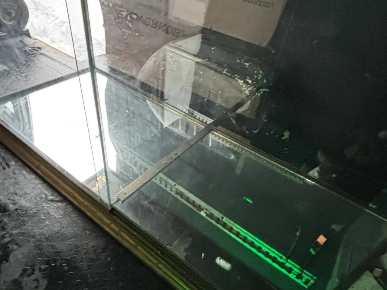 Billede 3 - Eksklusiv fransk vitrine desk i messing