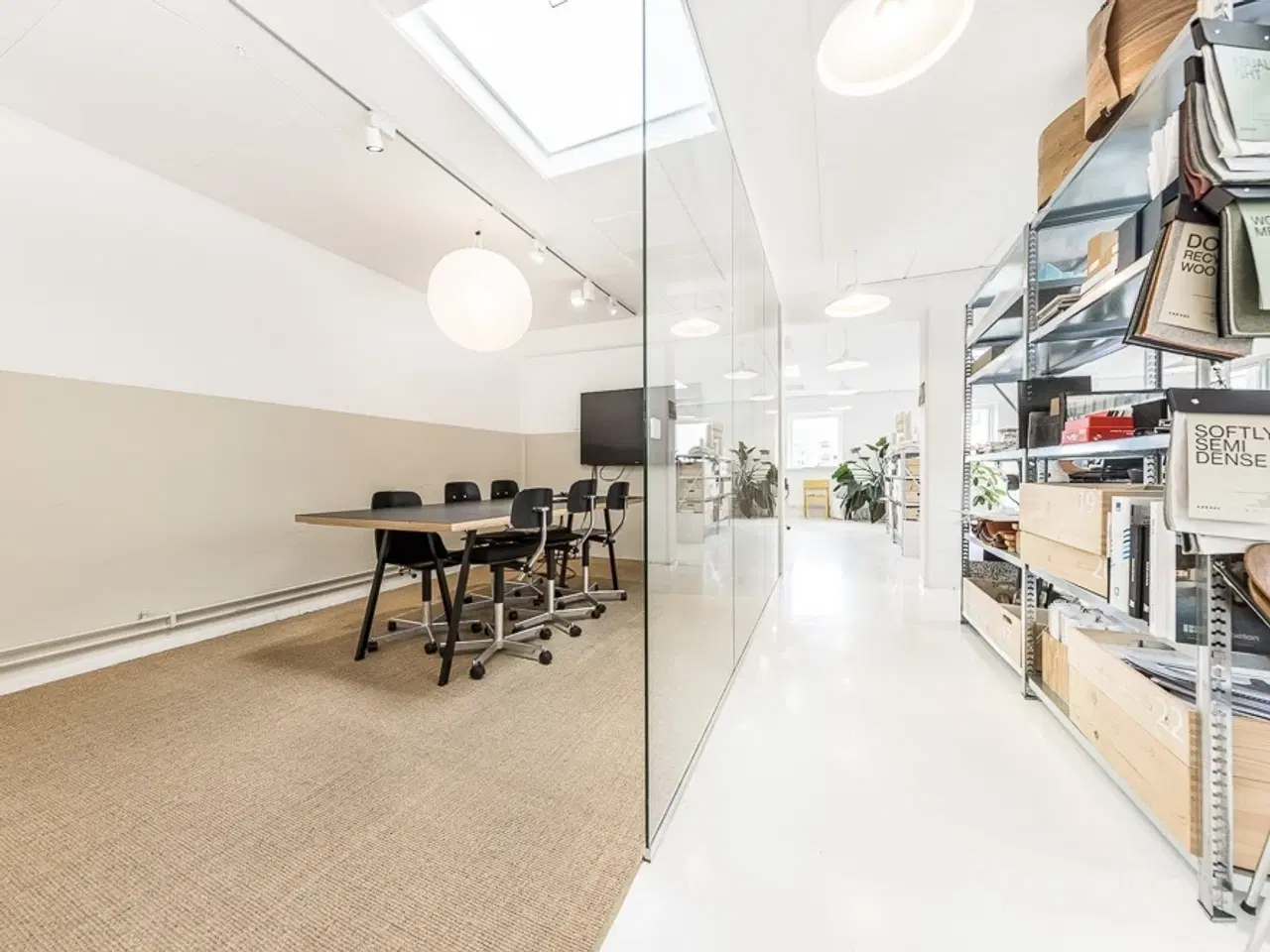 Billede 13 - Indbydende og effektivt kontor i NV