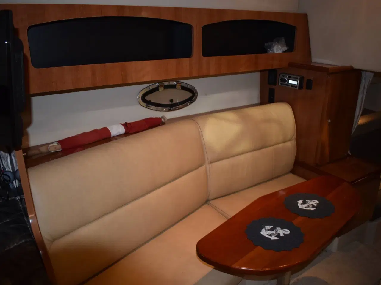 Billede 8 - Cruiser Yachts 300 Express - Twin Volvo Penta D3/Udstyr - DIESEL