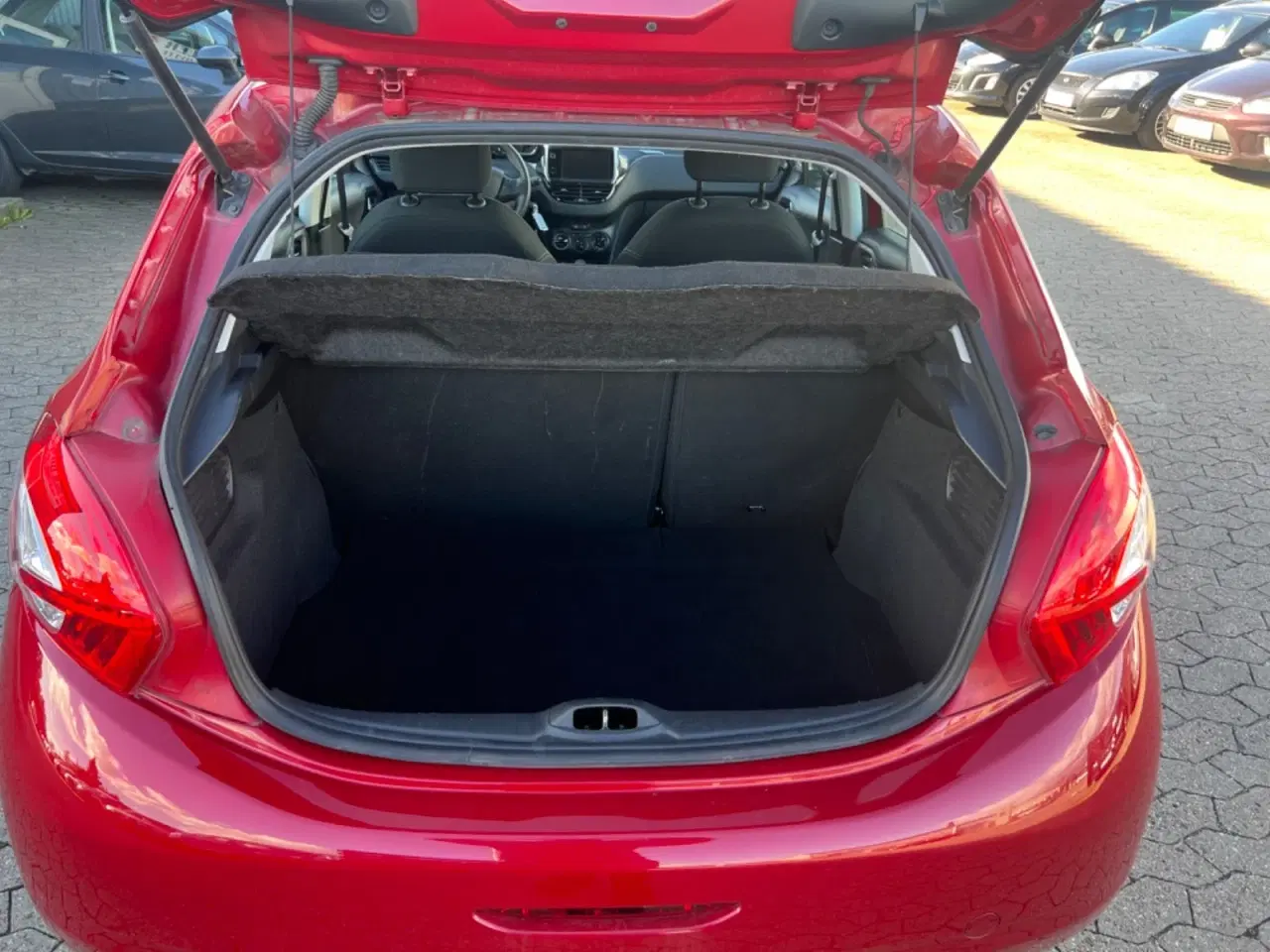 Billede 8 - Peugeot 208 1,6 e-HDi 92 Style