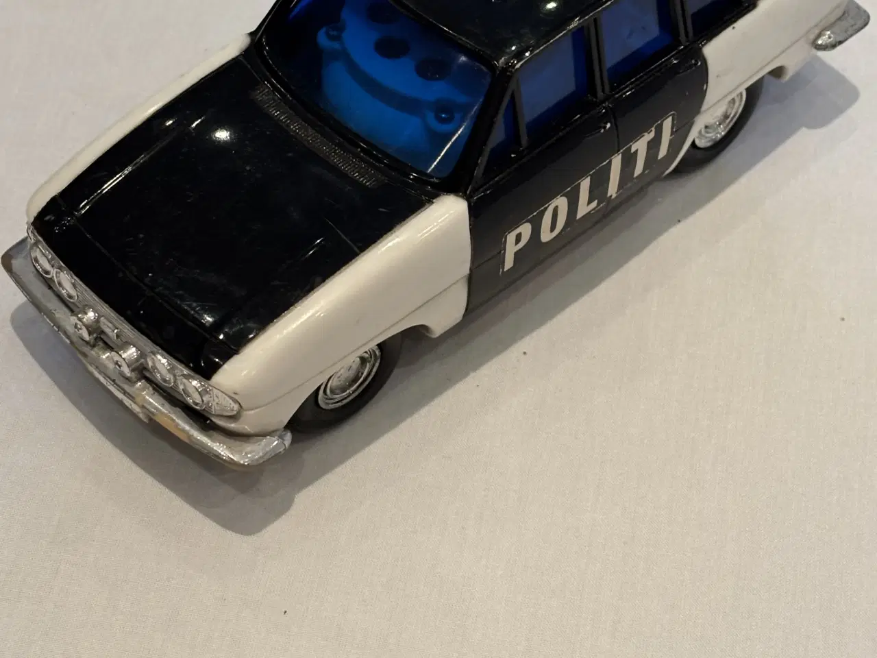 Billede 1 - Tomy. Politibil