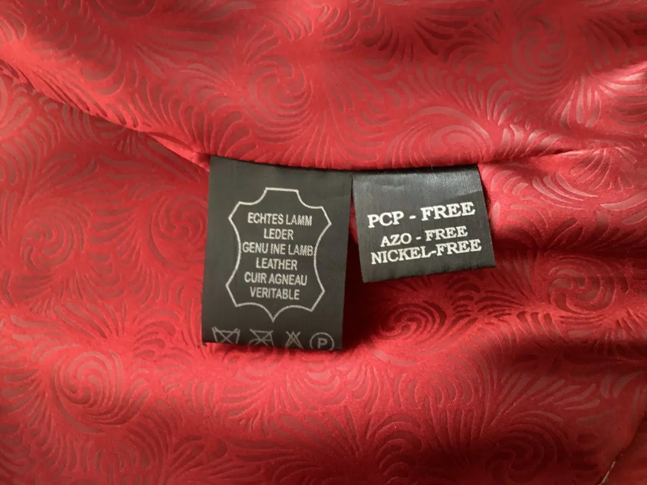 Billede 5 - Rød skindjakke