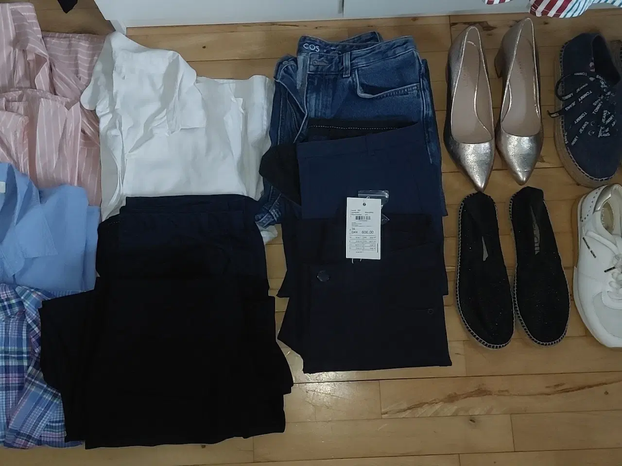 Billede 2 - Masser mærketøj og mærkesko sælges samlet 