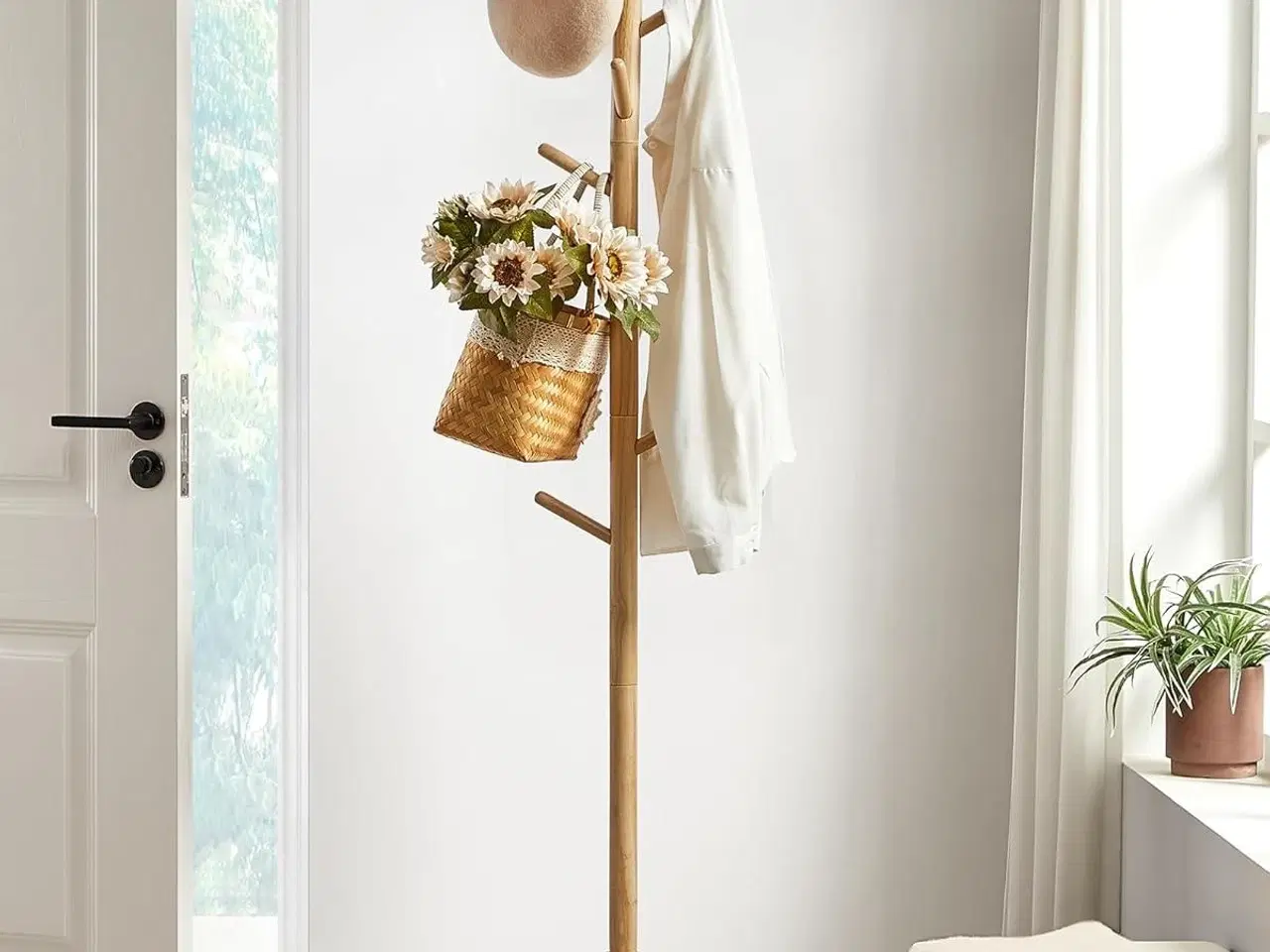 Billede 2 - Stumtjenere i massivt gummitræ – fritstående knagerække med 8 kroge, cappuccino beige, 175 cm