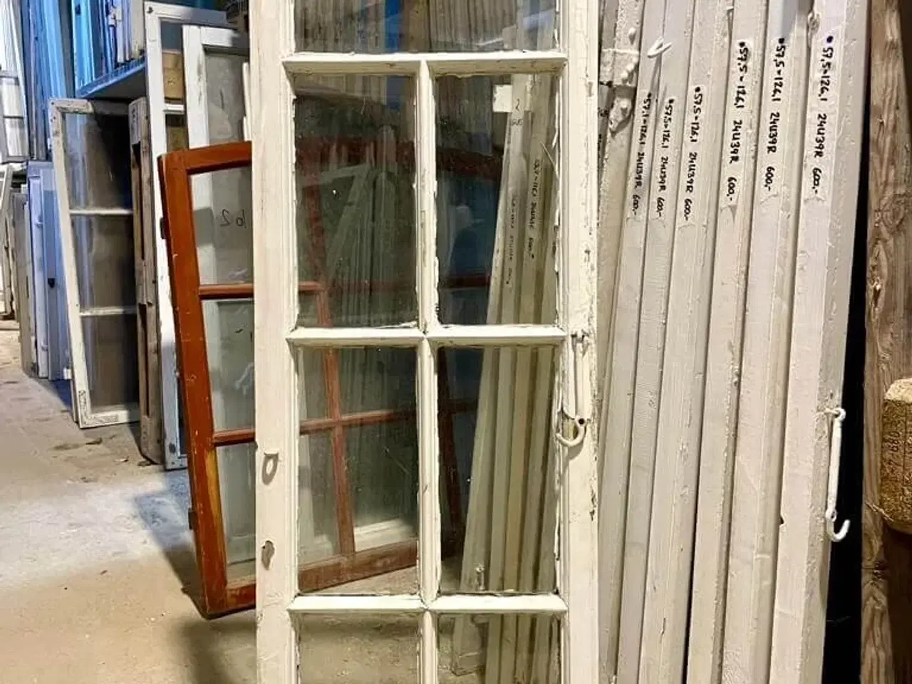 Billede 2 - Smal vinduesramme m. sjælden inddeling