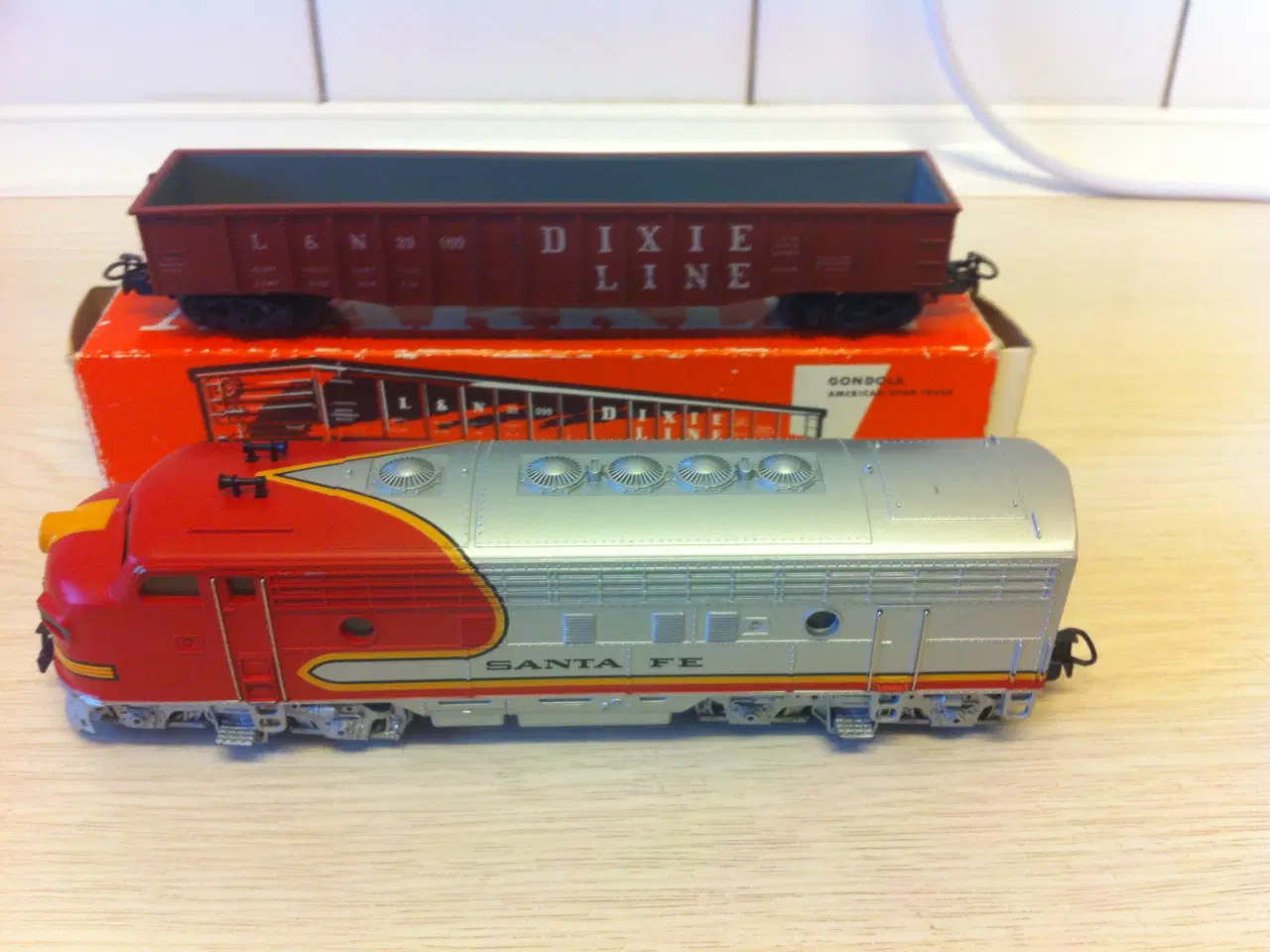 Billede 1 - Märklin 4060 Santa FE F7 Dummy + 4575 Gondola