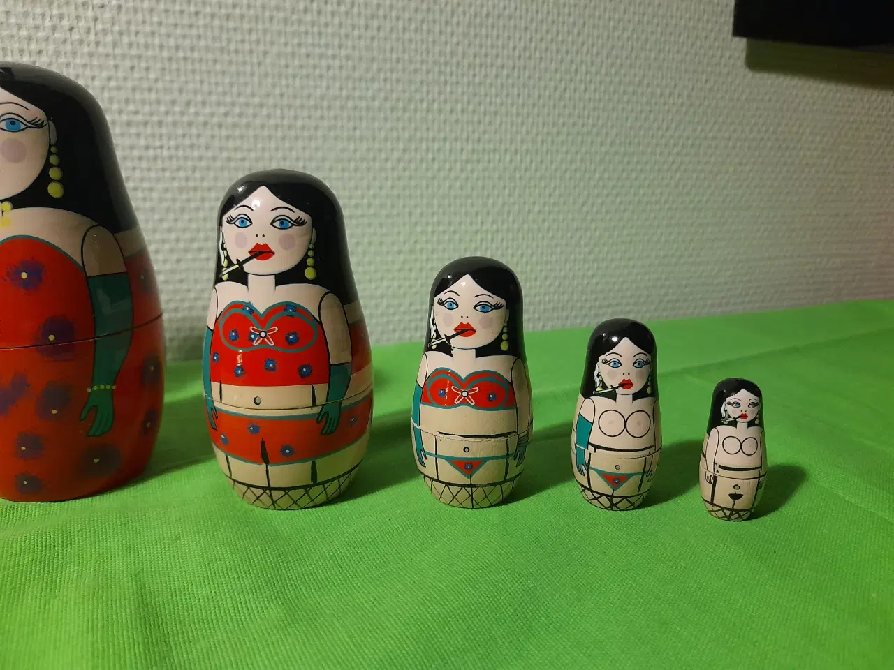 Billede 3 - Unikke Babushka ( 6 stk).