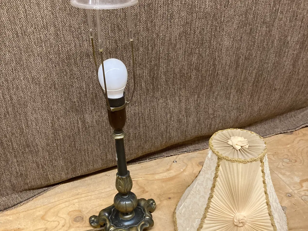 Billede 2 - Gammel lampe