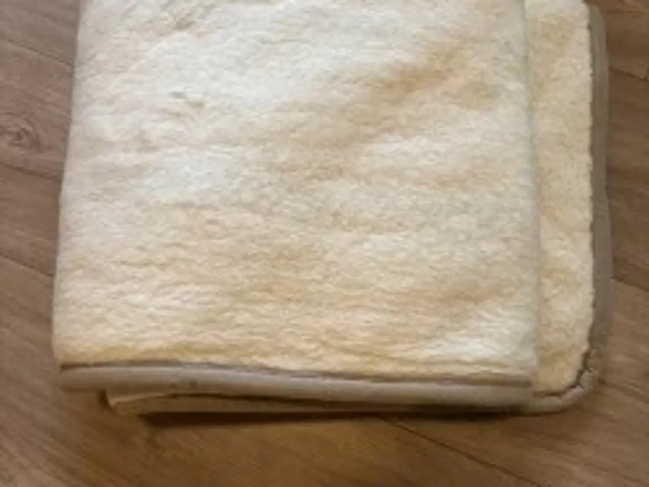 Billede 1 - 2 rullemadresser i marino uld pris ialt kr. 500 