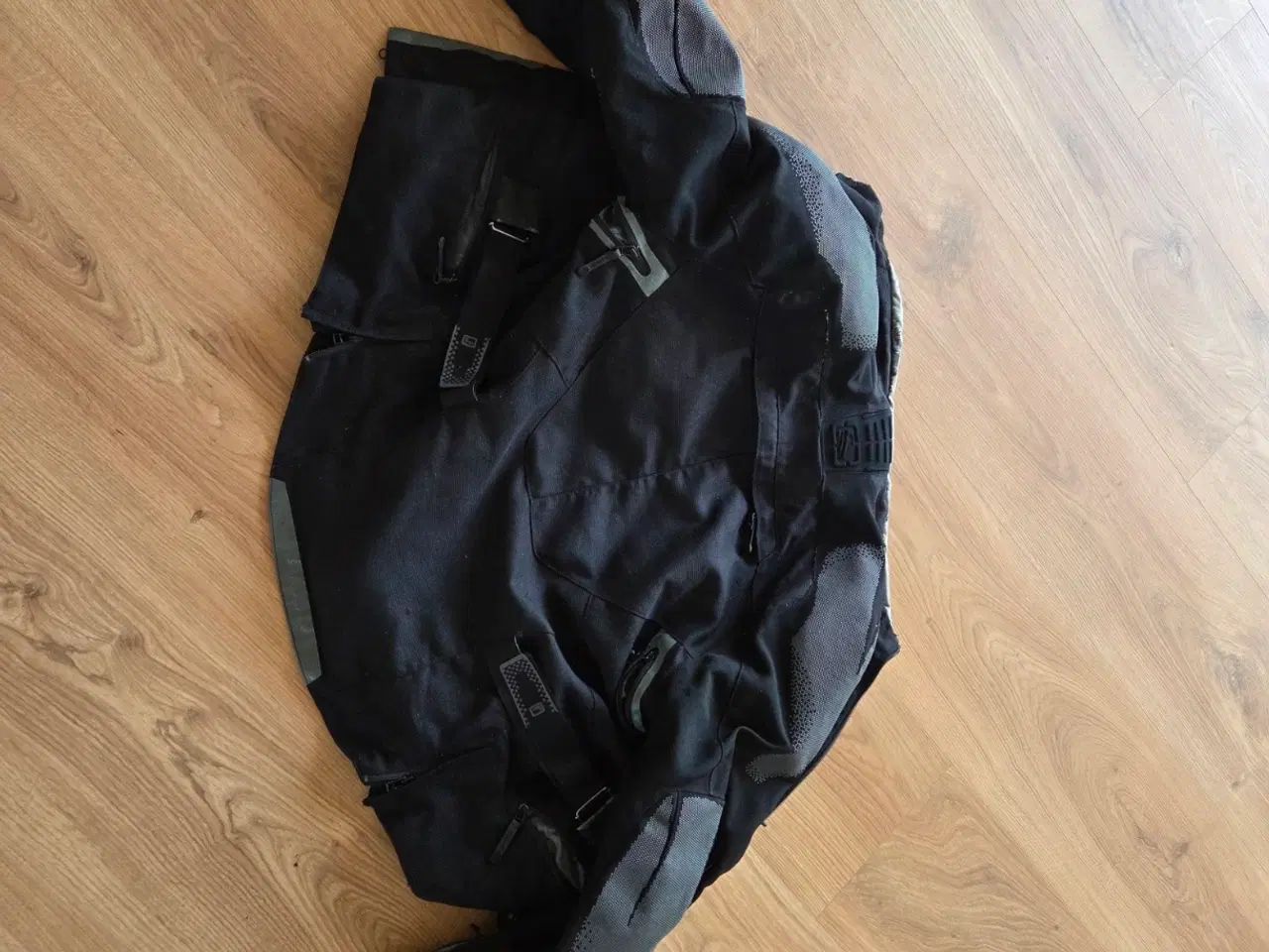 Billede 2 - Motorcykeltøj, jakke og bukser. 