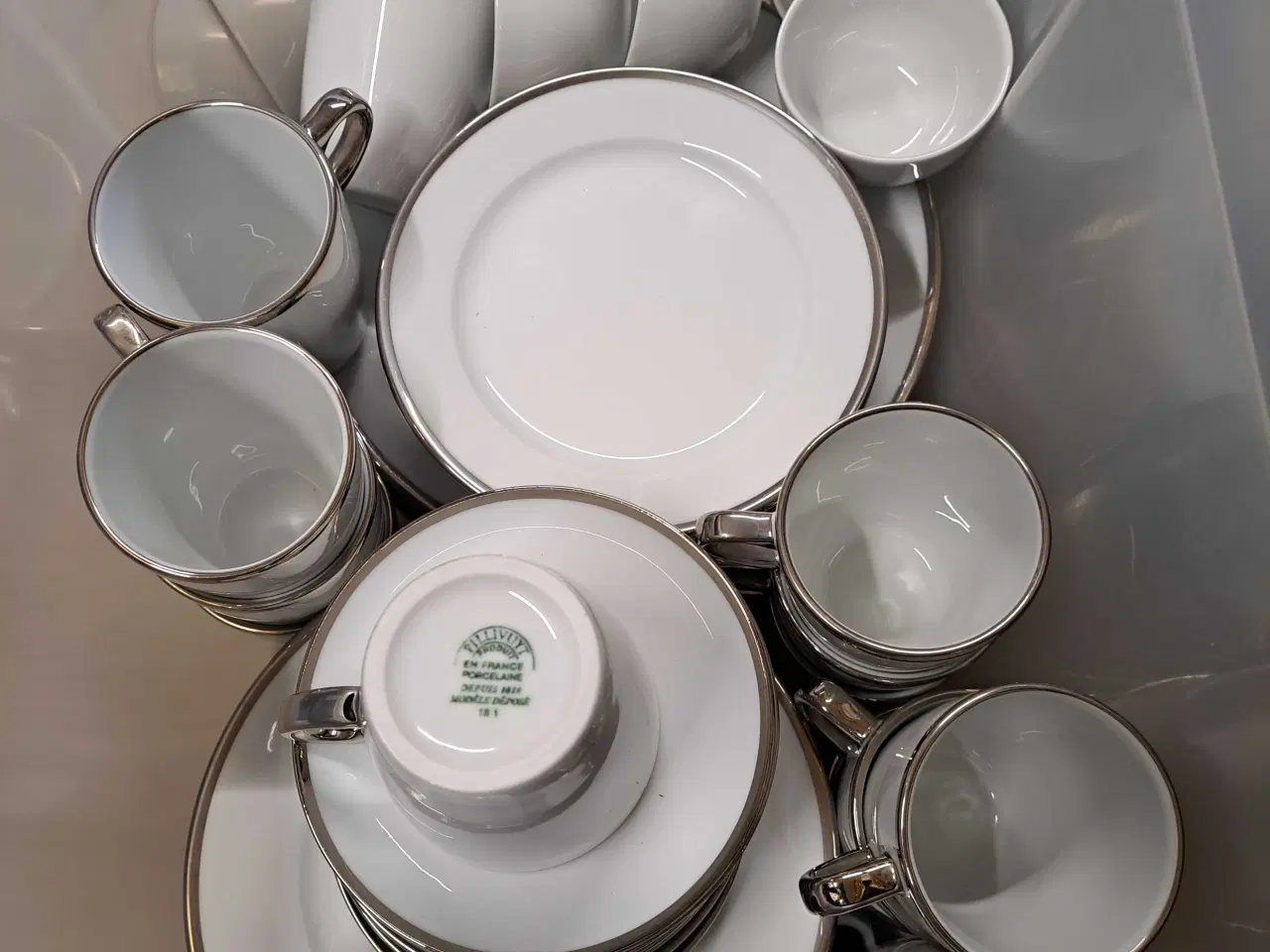 Billede 2 - Pillivuyt Bistro med sølvkant dele