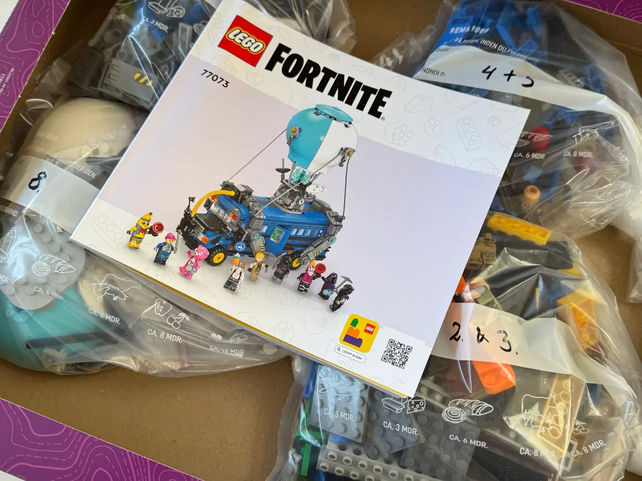 Billede 2 - Lego Fortnite Battle Bus 77073